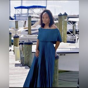 Milumia cyan/emerald off the shoulders casual layered ruffle long maxi dress